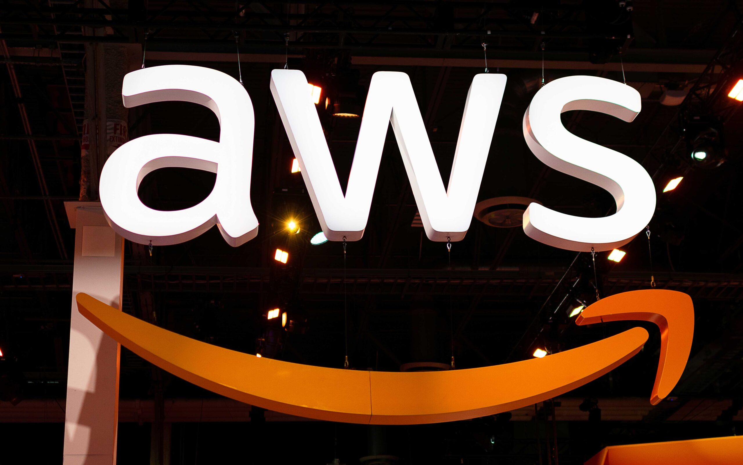 aws logo